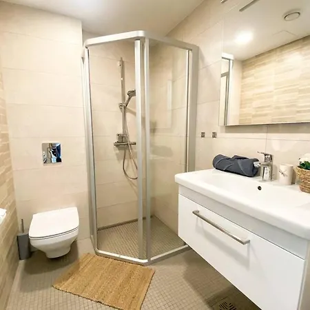 Daire Bright & Peaceful 1bd With Free Underground Parking Tallinn